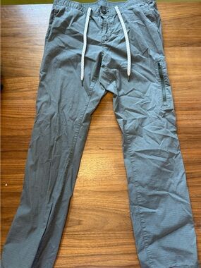 Vuori Olive Green Ripstop Climber / Pull-On Pants